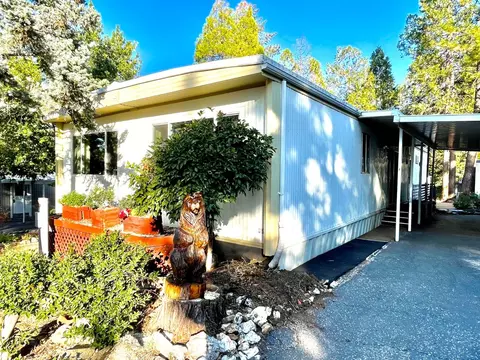 1066 Amber Loop, Grass Valley, CA 95945 photo 2