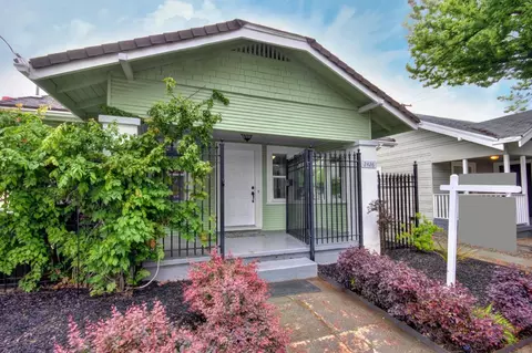 2426 26th St, Sacramento, CA 95818