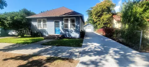 218 B St, Roseville, CA 95678