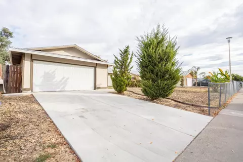 7884 Burlington Way, Sacramento, CA 95832