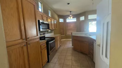2568 Sunrise Ave, Merced, CA 95348 photo 17