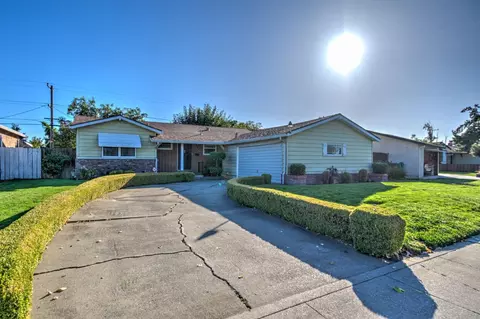 5824 Linda Sue Dr, Stockton, CA 95207