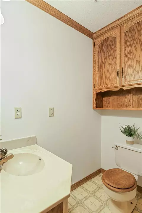 219 Gilbert Dr, Ripon, CA 95366 photo 38
