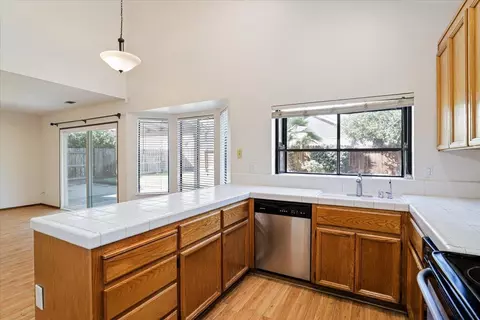 2117 Bailey Ct, Modesto, CA 95355 photo 10
