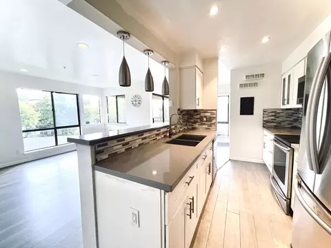 39224 Guardino Dr #216, Fremont, CA 94538