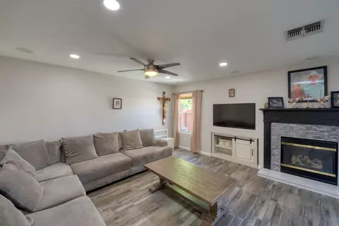 1133 Pipit Dr, Patterson, CA 95363 photo 4