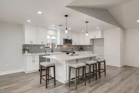 8640 Elk Way, Elk Grove, CA 95624
