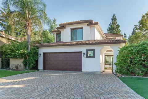 2829 Catalina Dr, Rocklin, CA 95765