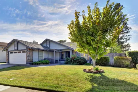9200 Decorah Way, Elk Grove, CA 95624