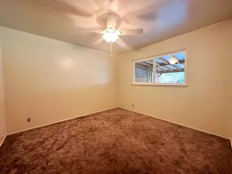 821 E Longview Ave, Stockton, CA 95207 photo 11