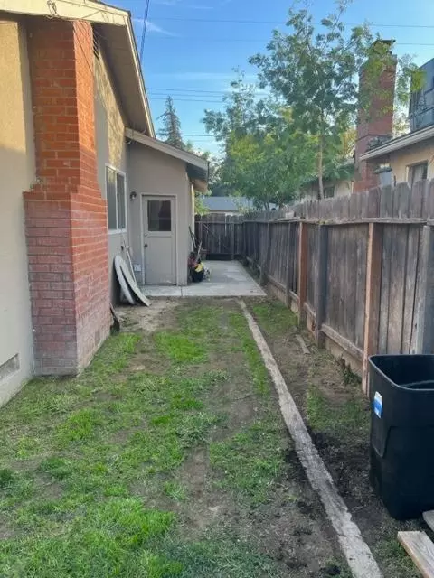 2121 Shaw, Modesto, CA 95354 photo 3