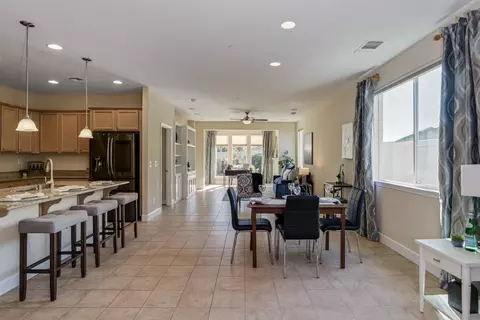 1370 Mill Run Ct, Manteca, CA 95336 photo 9