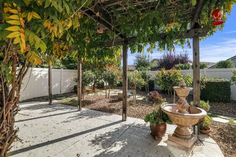 1370 Mill Run Ct, Manteca, CA 95336 photo 38