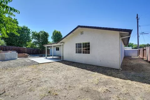 Exterior - 6351 Eldon Ave, Loomis, CA 95650 photo 7 of 9