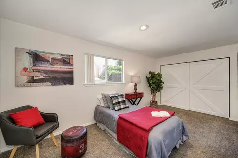Bedroom - 6351 Eldon Ave, Loomis, CA 95650 photo 7 of 8