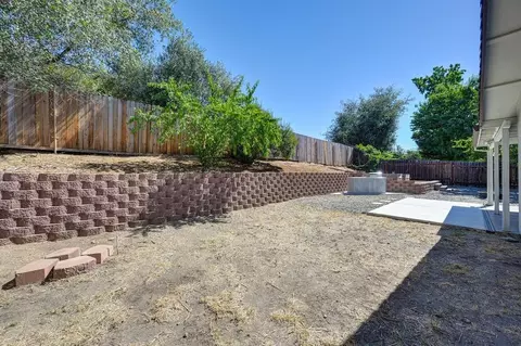 Exterior - 6351 Eldon Ave, Loomis, CA 95650 photo 6 of 9