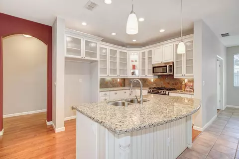 8529 Blackberry Way, Elk Grove, CA 95624