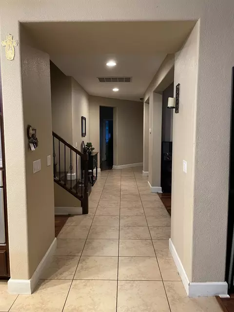 1540 Phlox Dr, Patterson, CA 95363 photo 5
