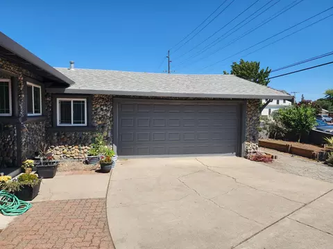 413 W Turner Rd, Lodi, CA 95240 photo 2