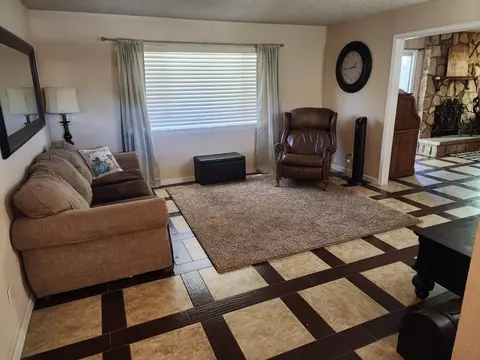 413 W Turner Rd, Lodi, CA 95240 photo 9
