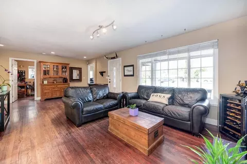 8748 Fair Oaks Blvd, Carmichael, CA 95608 photo 3