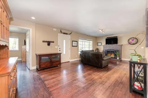 8748 Fair Oaks Blvd, Carmichael, CA 95608 photo 9