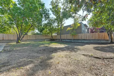 8748 Fair Oaks Blvd, Carmichael, CA 95608 photo 28