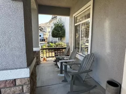 706 Sunnyside Ln, Tracy, CA 95377 photo 2