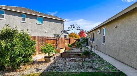 655 Sawtooth Ct, Manteca, CA 95337 photo 55
