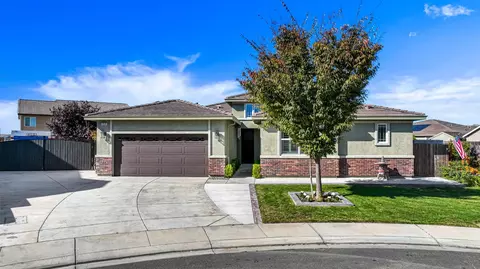 655 Sawtooth Ct, Manteca, CA 95337 photo 2