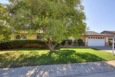 8756 Leo Virgo Ct, Elk Grove, CA 95624