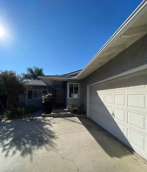 236 N Villa Ct, Turlock, CA 95380 photo 2
