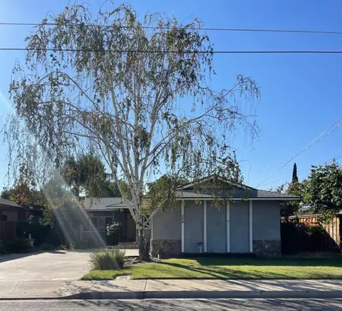 236 N Villa Ct, Turlock, CA 95380 photo 3