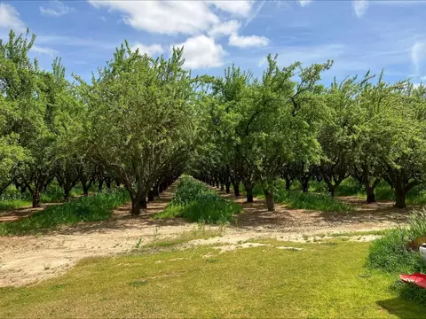454 Pennsylvania Rd, Modesto, CA 95357 photo 2