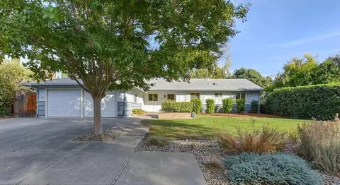 746 Hawthorn Ln, Davis, CA 95616 photo 1