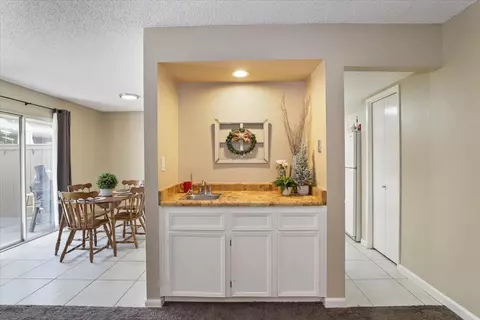 3701 Colonial Dr #3, Modesto, CA 95356 photo 7