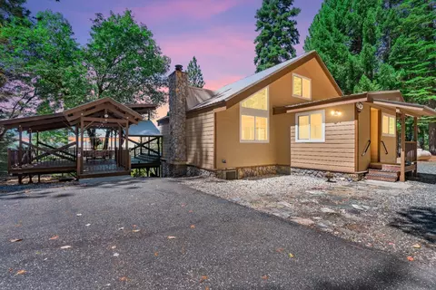 12383 David Way, Nevada City, CA 95959