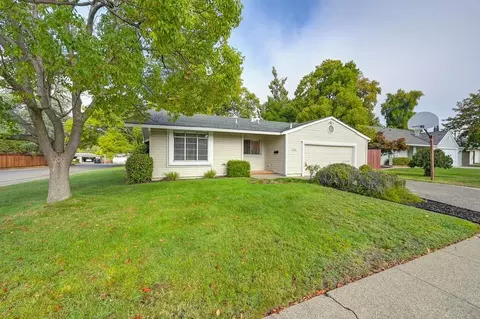 301 Zola Ave, Roseville, CA 95678