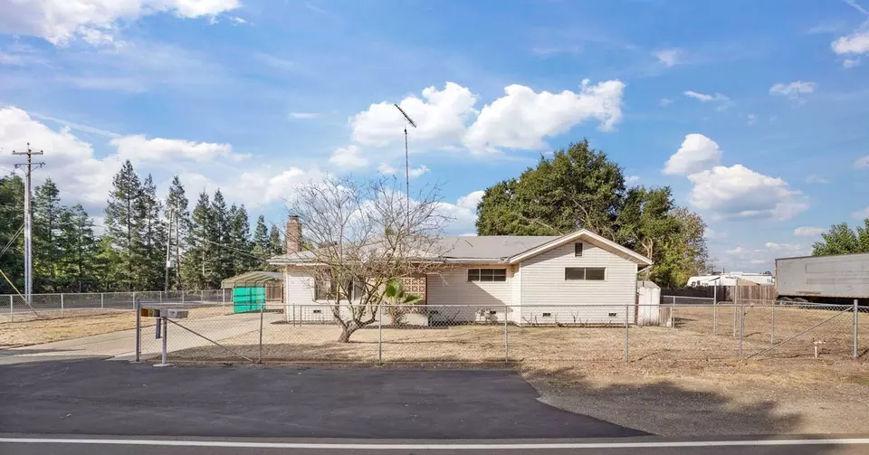 25157 N Eunice Ave, Acampo, CA 95220 41 Photos Movoto