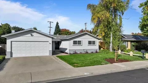 1101 Lillian Dr, Modesto, CA 95355 photo 2
