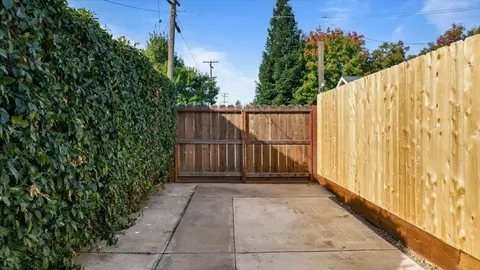 1101 Lillian Dr, Modesto, CA 95355 photo 34