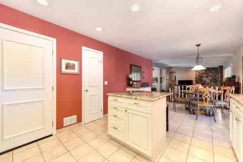 4445 Jan Dr, Carmichael, CA 95608 photo 19