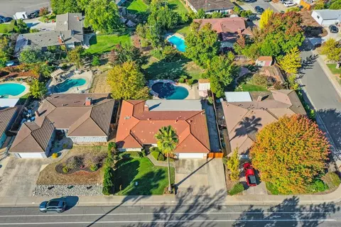 4445 Jan Dr, Carmichael, CA 95608 photo 2