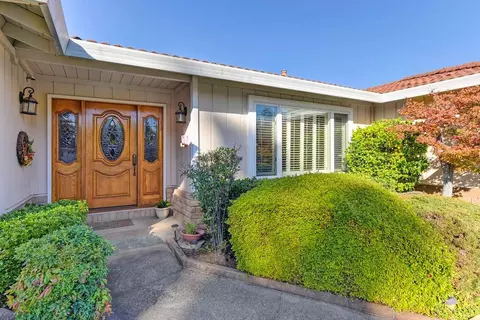 4445 Jan Dr, Carmichael, CA 95608 photo 4