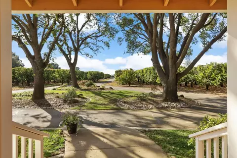 2305 W Sargent Rd, Lodi, CA 95242 photo 4