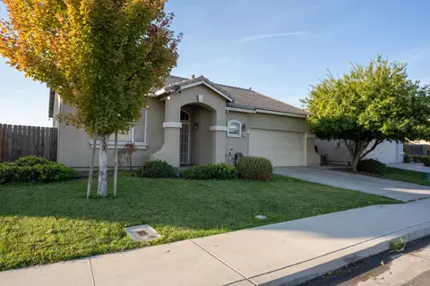 8177 Tipton Dr, Dos Palos, CA 93620 photo 2