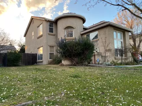669 Zurich Dr, Manteca, CA 95337 photo 1