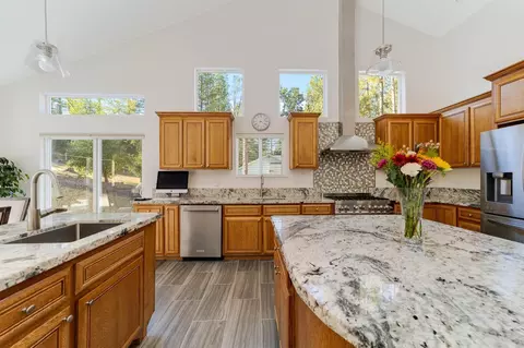 21140 Christopher Cir, Sonora, CA 95370 photo 17