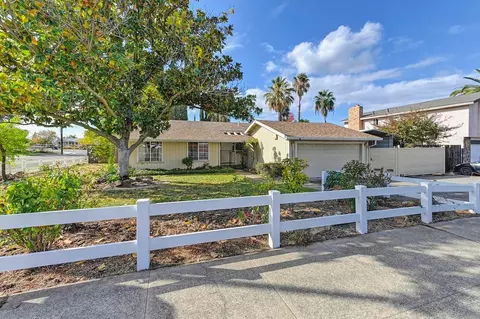 1224 Glenbrook Ave, Roseville, CA 95678