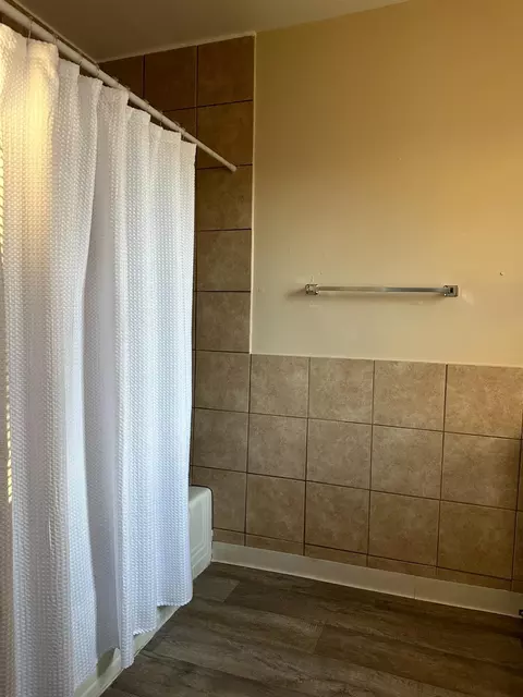 2139 E Sonora St, Stockton, CA 95205 photo 9